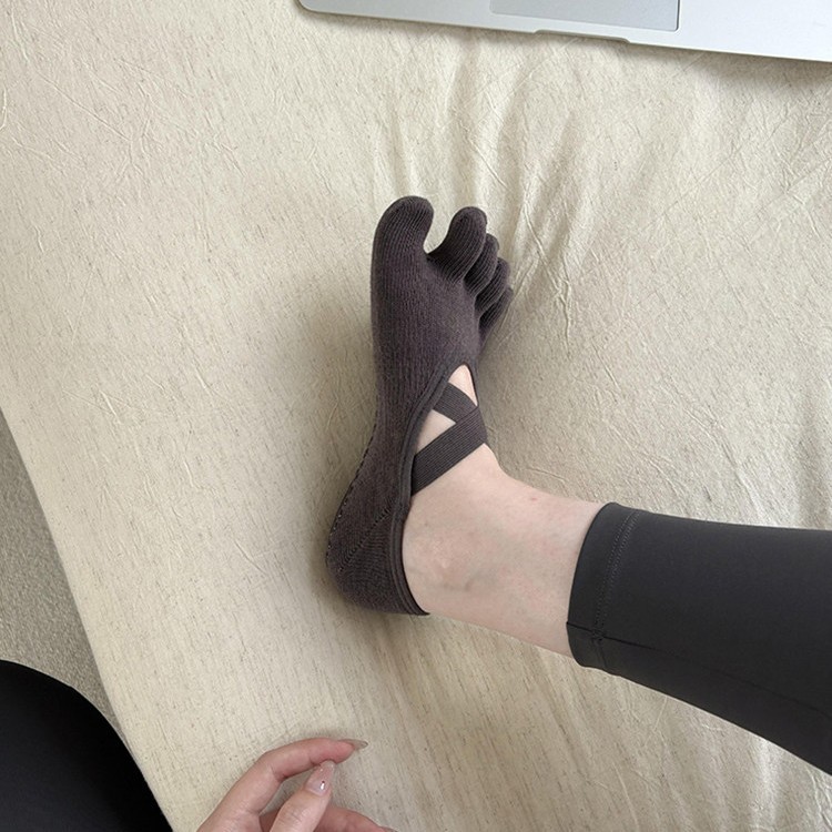 ถุงเท้าโยคะแบบไขว้สำหรับผู้หญิ - Pilates And Yoga Studio บทวิจารณ์และราคา